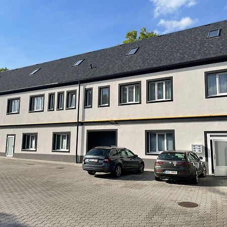 Apartments Gato Karlovy Vary Stara Role المظهر الخارجي الصورة