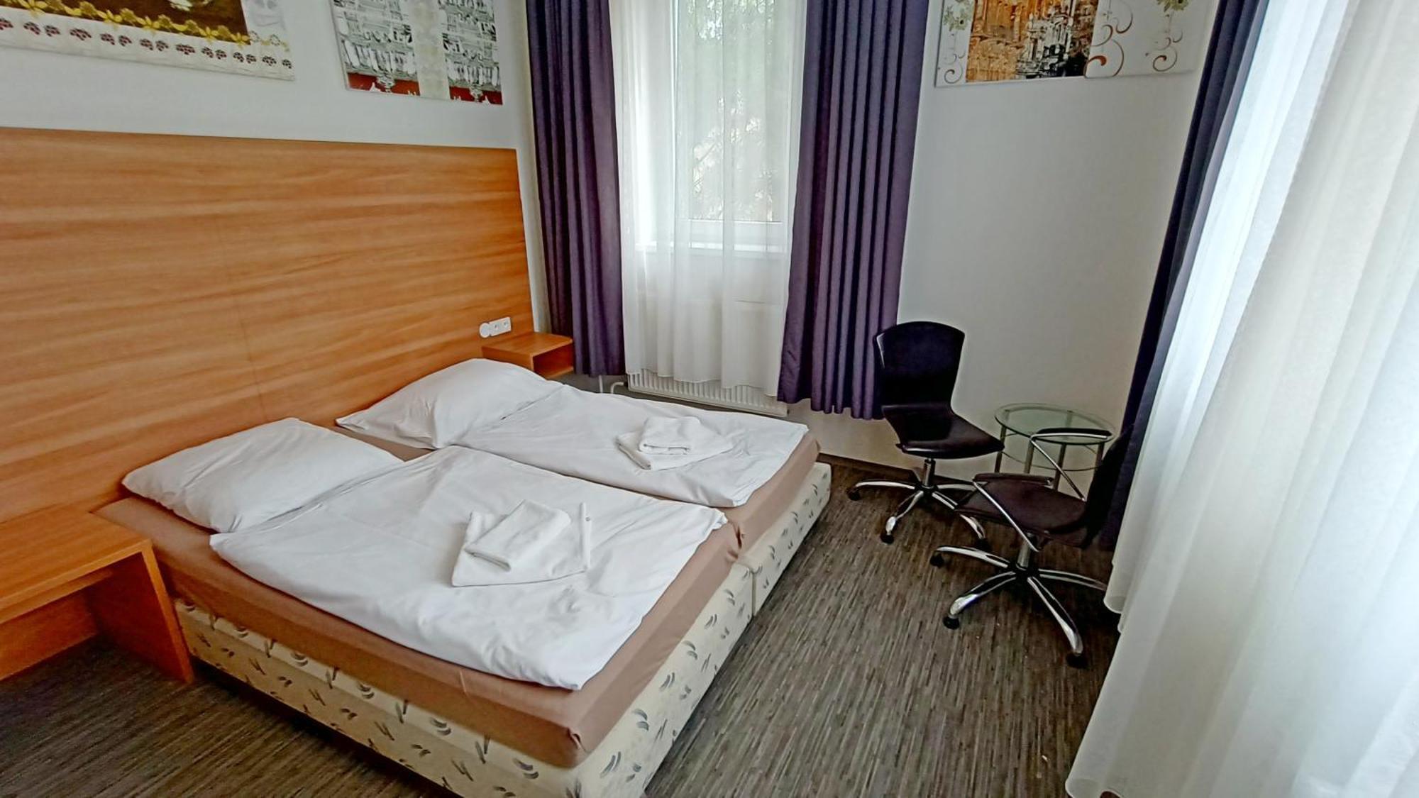 Apartments Gato Karlovy Vary Stara Role المظهر الخارجي الصورة
